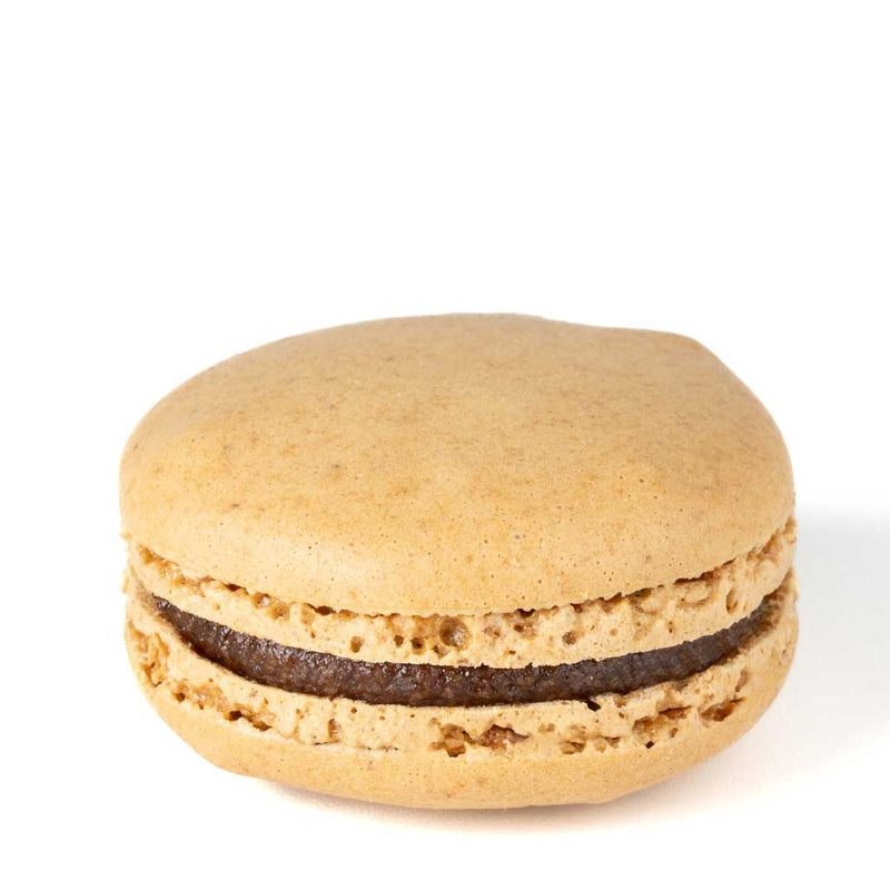 Macaron filled with date